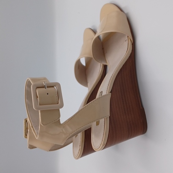 Louise et Cie Punya Beige Wedge Sandal - Picture 8 of 10